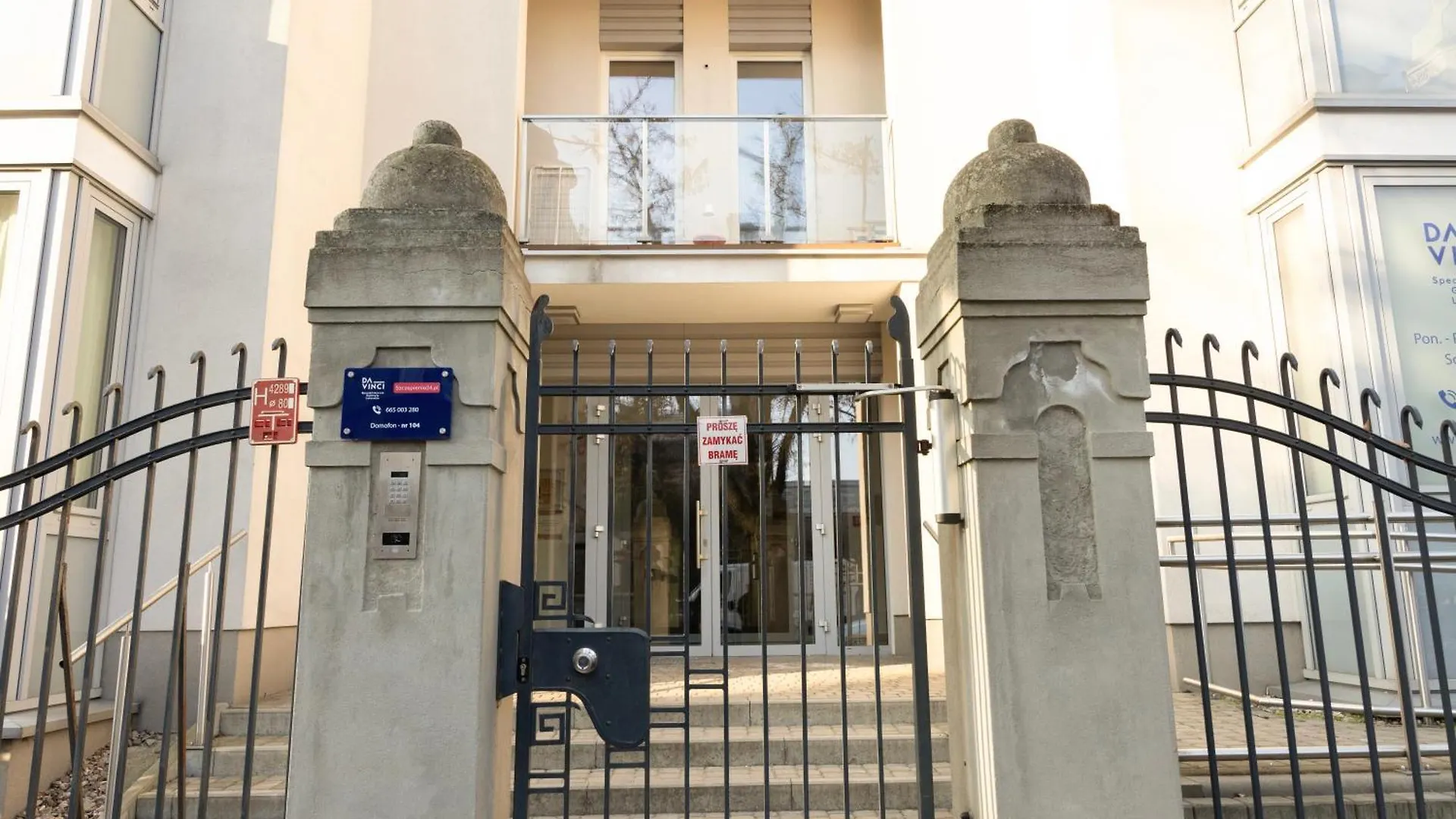 Rest Best Apartments - Elizy Orzeszkowej 10 - Hala Garazowa - Self Check-In 24H Poznan Poland