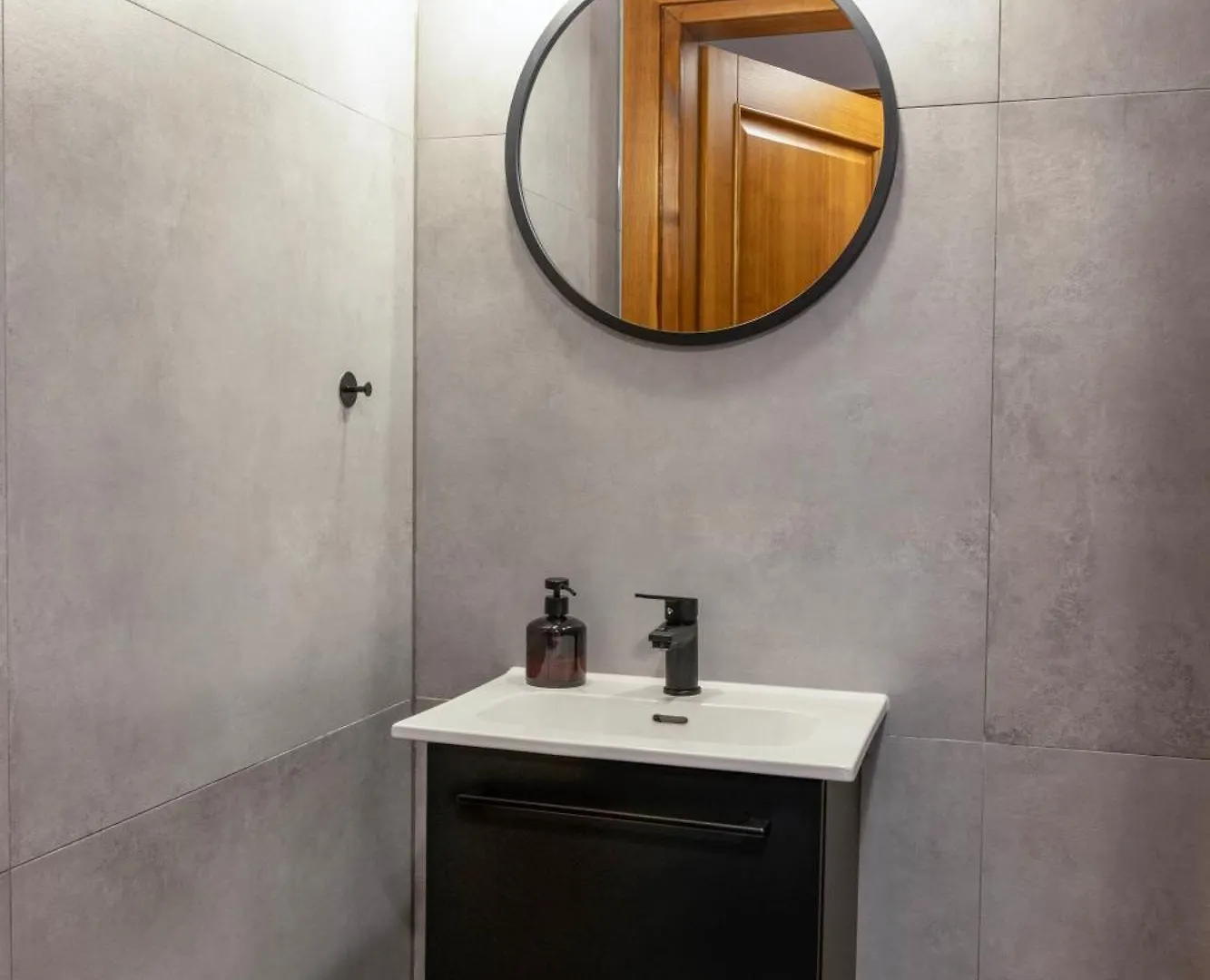 Rest Best Apartments - Elizy Orzeszkowej 10 - Hala Garazowa - Self Check-In 24H Poznan 0*,  Poland
